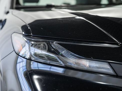 Used 2025 Toyota Camry LE FWD image 10