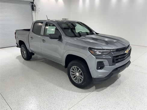 New 2026 Chevrolet Colorado LT w/ LT Convenience Package image 2