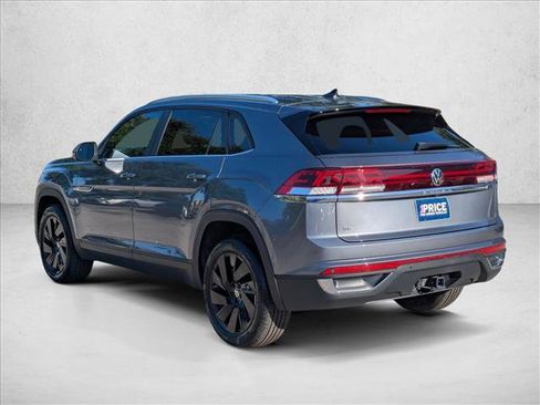 Used 2024 Volkswagen Atlas Cross Sport SE FWD image 7