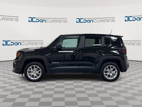 Used 2023 Jeep Renegade Latitude AWD/4WD image 5