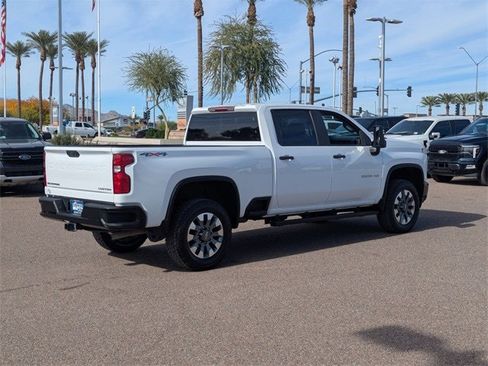 Used 2023 Chevrolet Silverado 2500 Custom w/ Custom Value Package image 6