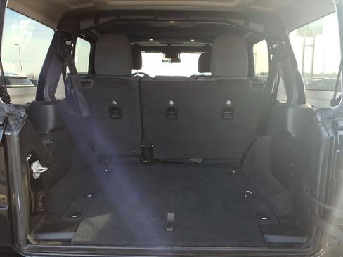 Used 2024 Jeep Wrangler Sport S image 28