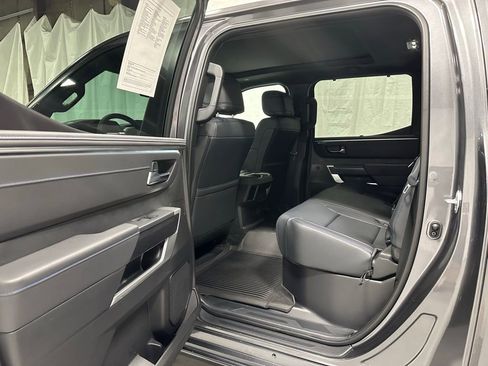 Used 2025 Toyota Tundra Platinum AWD/4WD image 45