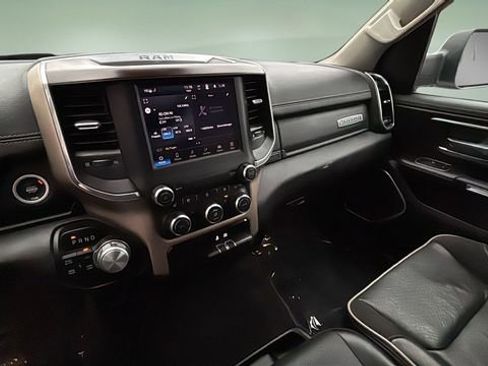 Used 2022 RAM 1500 Laramie AWD/4WD image 25