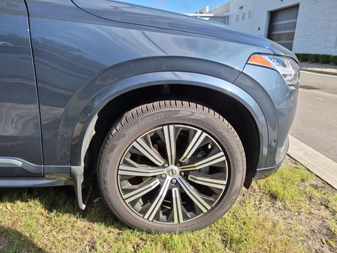 Used 2024 Volvo XC90 B6 Plus w/ Protection Package Premier AWD/4WD image 9
