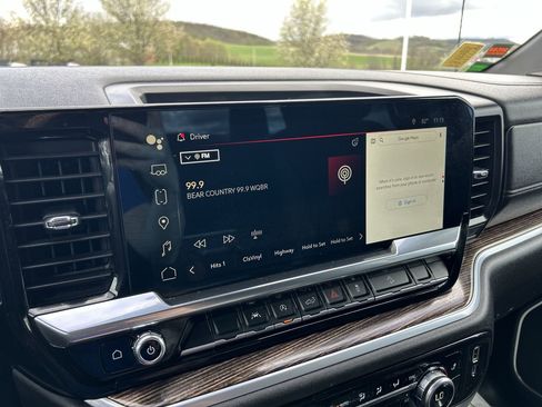 Used 2022 GMC Sierra 1500 Elevation w/ X31 Off-Road Package image 28