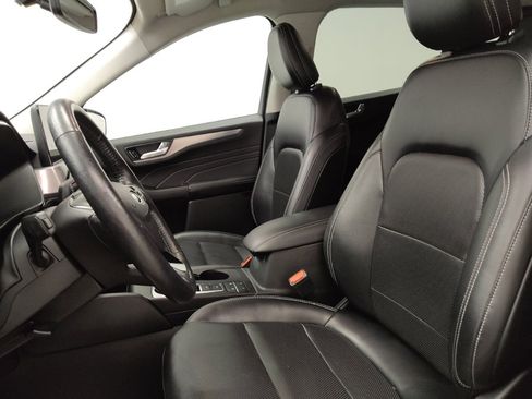 Used 2021 Ford Escape Titanium AWD/4WD image 17