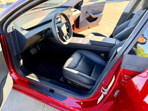 Used 2024 Tesla Model 3 Long Range AWD/4WD image 35
