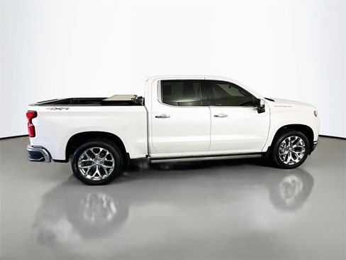 Used 2020 Chevrolet Silverado 1500 LTZ w/ LTZ Premium Package image 8