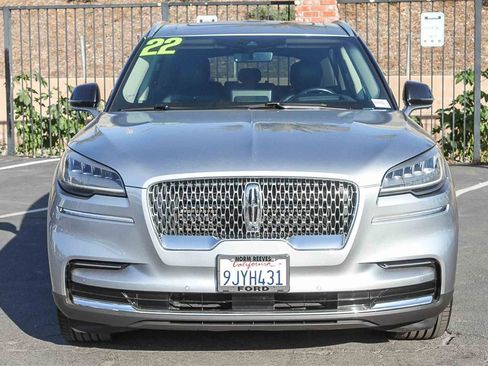 Used 2022 Lincoln Aviator Reserve w/ Equipment Group 201A image 2