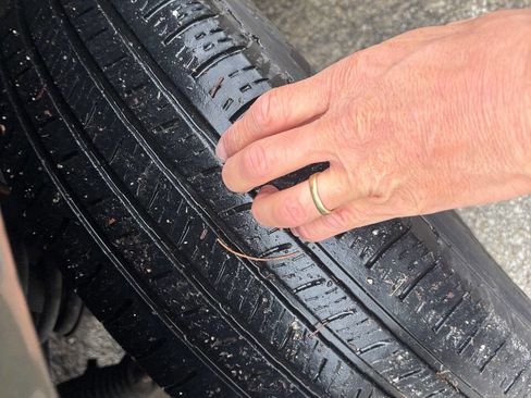 Used 2004 Ford Explorer Sport XLT image 18