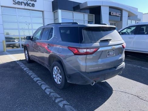 Used 2021 Chevrolet Traverse LT w/ LPO, Floor Liner Package AWD/4WD image 8