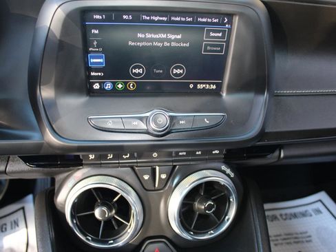 Used 2020 Chevrolet Camaro LT image 21