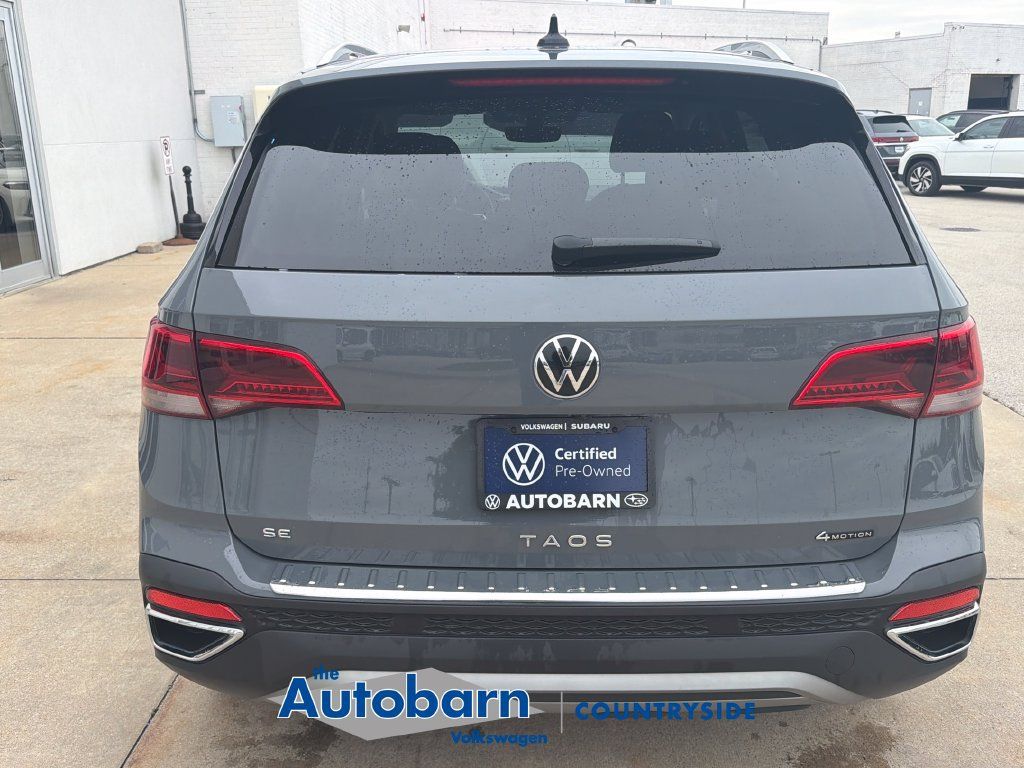 Certified 2023 Volkswagen Taos SE w/ Panoramic Sunroof Package AWD/4WD image 5