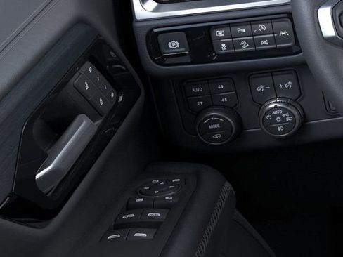 New 2026 GMC Yukon Denali w/ Denali Reserve Package AWD/4WD image 22