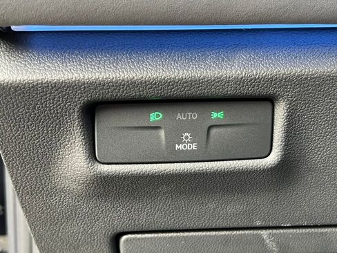New 2026 Volkswagen Tiguan SE R-Line AWD/4WD image 18