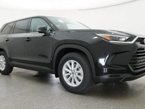 New 2026 Toyota Grand Highlander XLE image 29