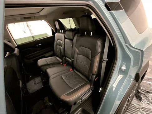 New 2026 Nissan Pathfinder Platinum AWD/4WD image 11
