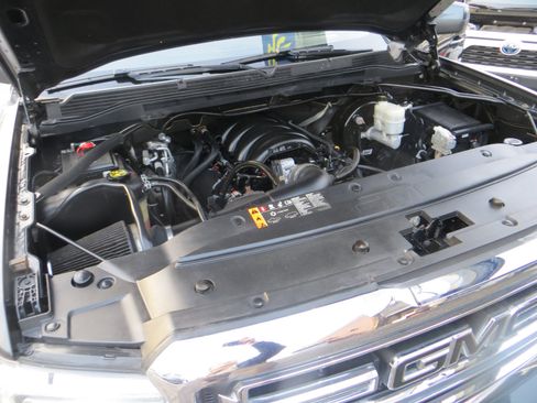 Used 2019 GMC Sierra 1500 SLE w/ SLE Value Package image 5