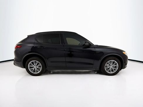 Used 2022 Alfa Romeo Stelvio Sprint AWD/4WD image 8
