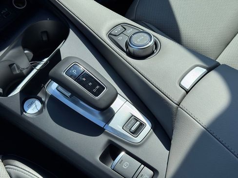 New 2025 INFINITI QX50 Luxe image 13