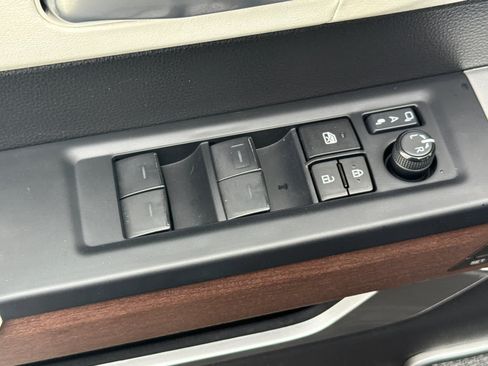 Used 2023 Toyota Sequoia Capstone AWD/4WD image 13