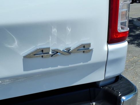 Used 2022 RAM 1500 Big Horn AWD/4WD image 14