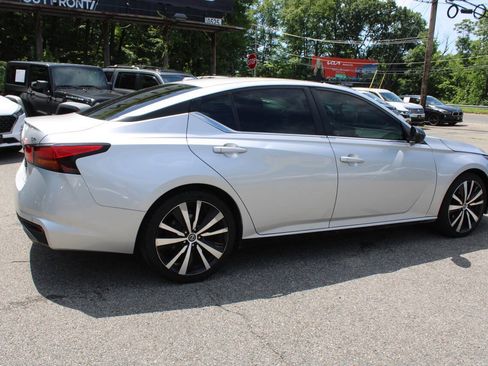 Used 2020 Nissan Altima 2.5 SR FWD image 7