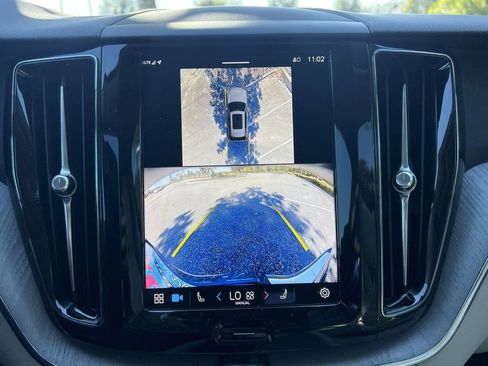 Used 2025 Volvo XC60 T8 Plus w/ Protection Package Premier image 17