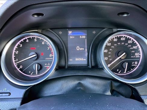 Used 2020 Toyota Camry SE image 20