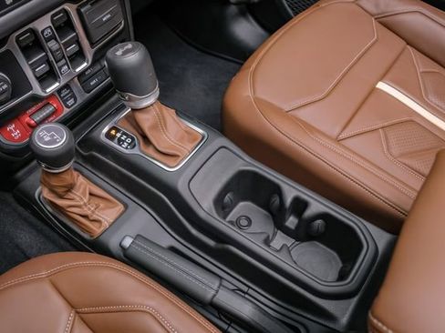 Used 2024 Jeep Wrangler Unlimited Rubicon 392 image 70