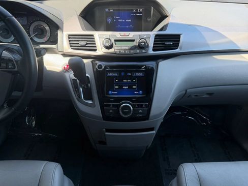 Used 2017 Honda Odyssey EX-L image 11