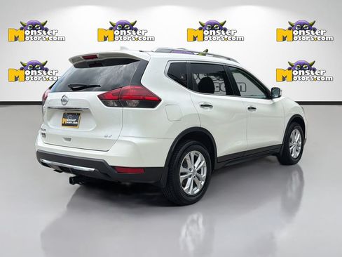 Used 2017 Nissan Rogue SV FWD image 5