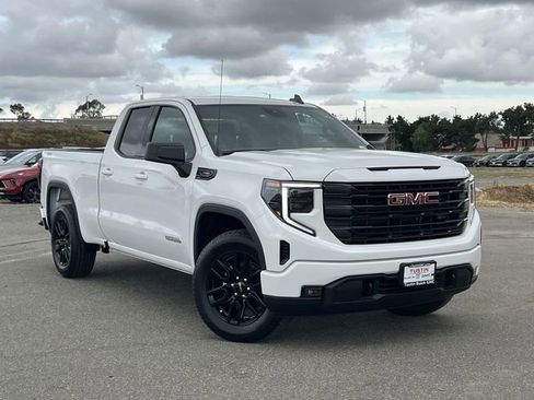 New 2026 GMC Sierra 1500 Elevation AWD/4WD image 1