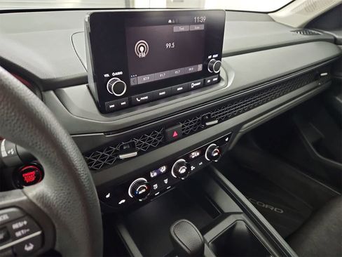 Used 2024 Honda Accord EX image 29