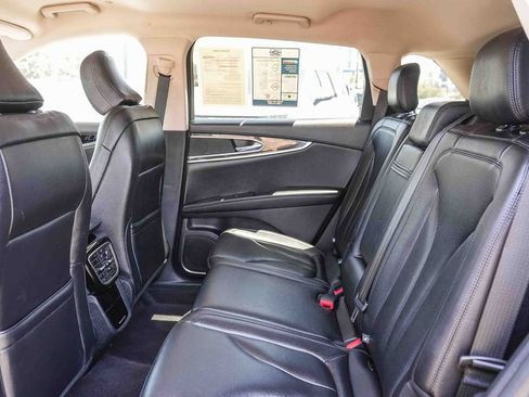 Certified 2023 Lincoln Nautilus AWD image 23