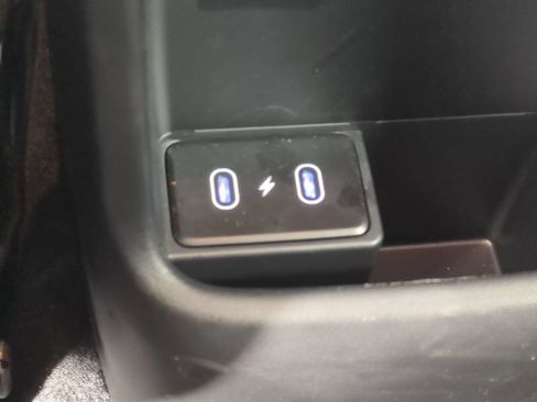 Used 2025 Hyundai Kona SEL FWD image 17
