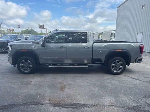 Used 2026 GMC Sierra 2500 SLT w/ SLT Premium Package AWD/4WD image 3