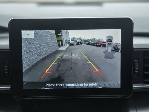 Used 2024 Ford Explorer XLT w/ Equipment Group 202A image 42