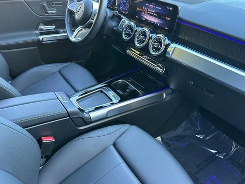 Certified 2025 Mercedes-Benz EQB 300 4MATIC image 33