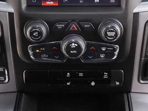 Used 2023 RAM 1500 Warlock AWD/4WD image 18