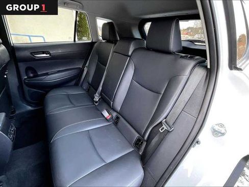 Certified 2025 Toyota Corolla Cross XLE image 21