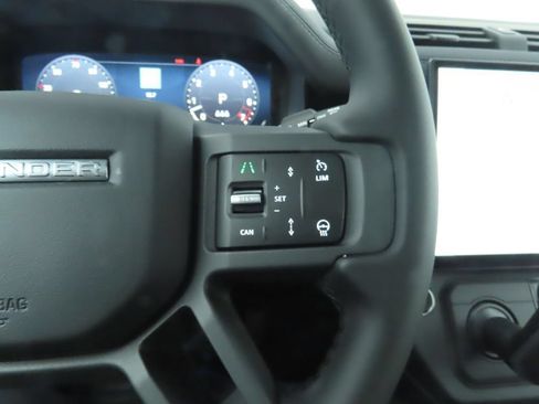 Used 2026 Land Rover Defender 110 S AWD/4WD image 12