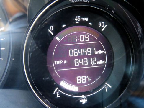 Used 2017 Honda HR-V LX image 34