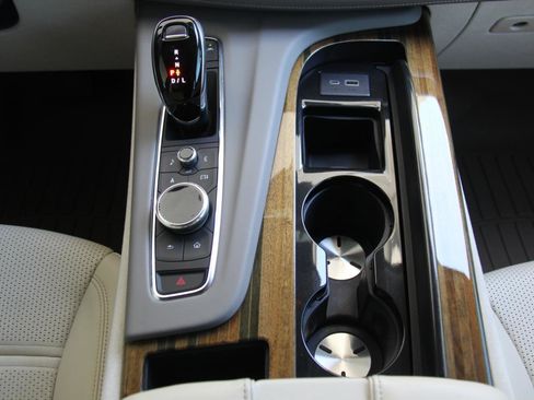 Used 2023 Cadillac Escalade ESV Sport Platinum AWD/4WD image 30