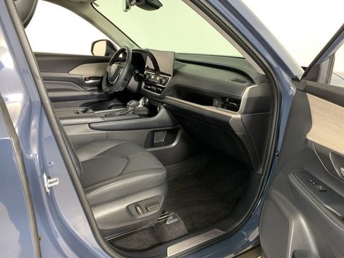 Used 2025 Toyota Grand Highlander Limited image 44