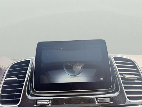 Used 2018 Mercedes-Benz GLS 450 4MATIC image 20