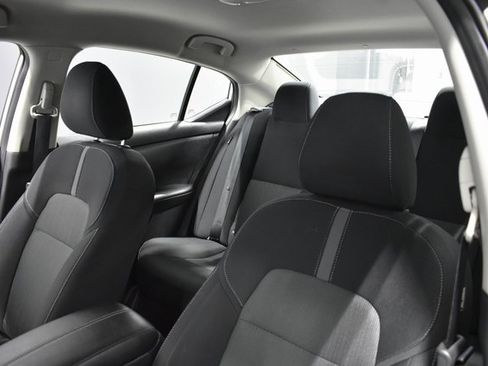 Certified 2023 Nissan Sentra SV image 16