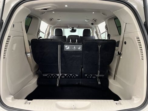Used 2021 Chrysler Pacifica Touring-L FWD image 46