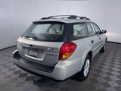 Used 2005 Subaru Outback 2.5i image 21